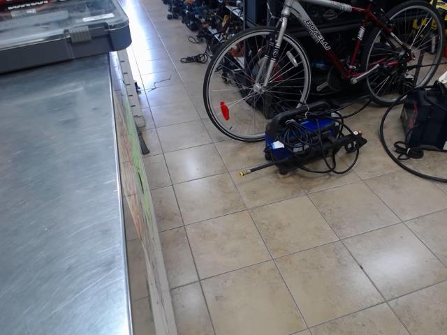 Pressure washer electrique bleu