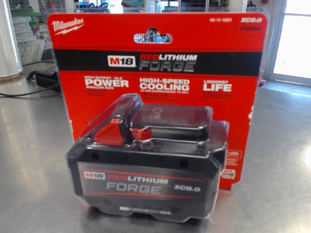 Batterie milwaukee forge 8ah neuf