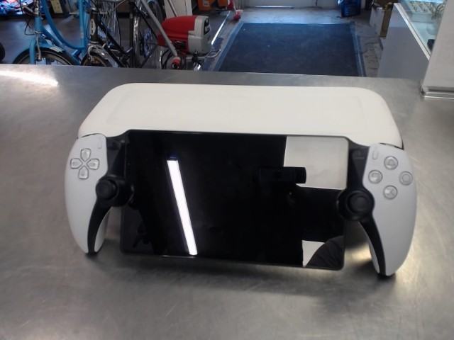 Playstation portal dans case