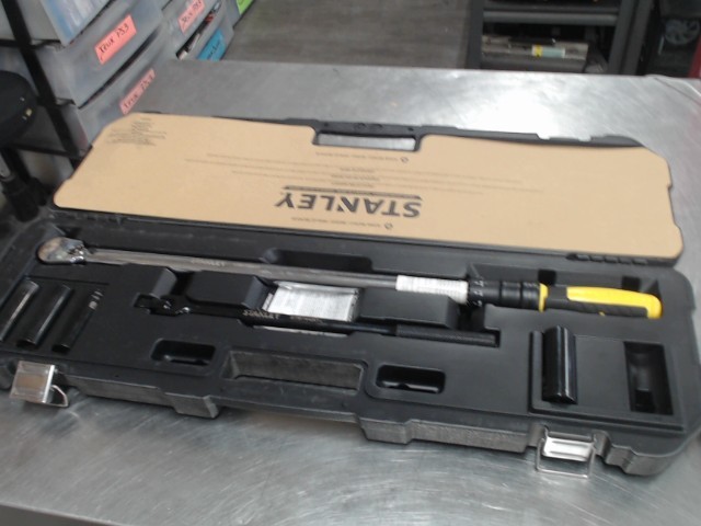 Kit de ratchet+barre de force ds case