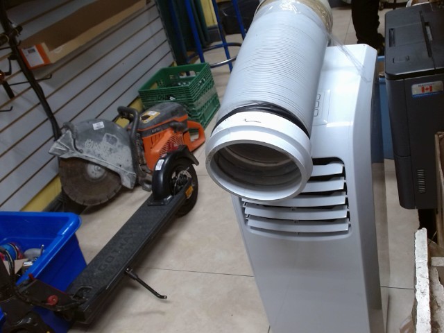 Air climatise lg 8000btu av tuyaux pastc