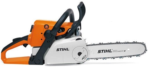 Chainsaw a gaz