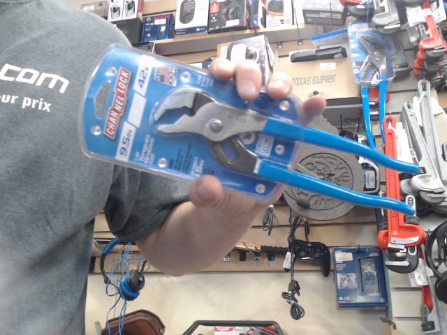 Pliers v-jaw