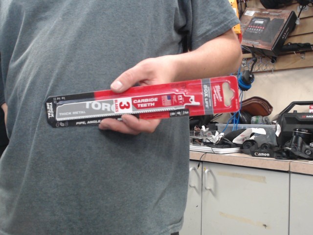 Blade 9in pipe/iron