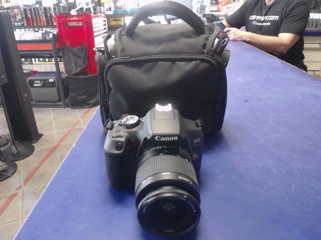 Camera + objectif 18-55mm avec sac