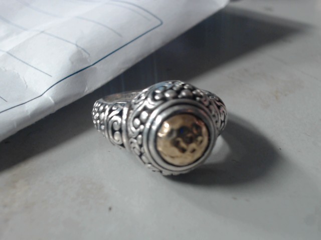 Bague en silve travaill