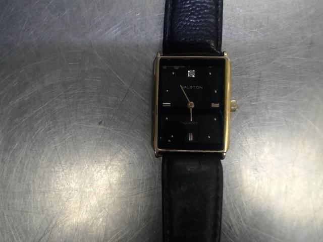 La montre halston bracelet en cuir
