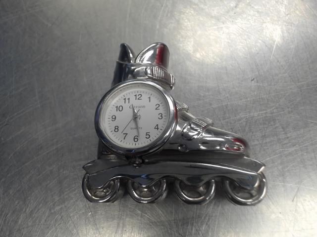 Pendules roller skates argent