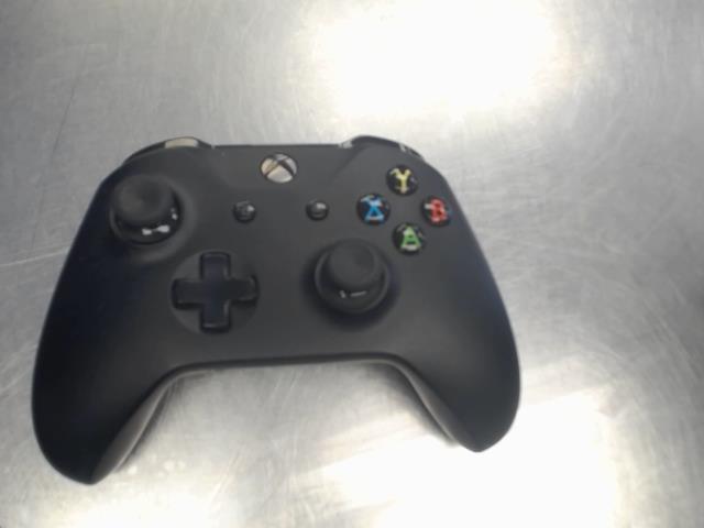 Manette xbox one sans fils           vf