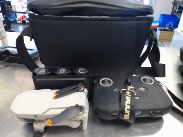 Drone dji mini 2 +acc ds case