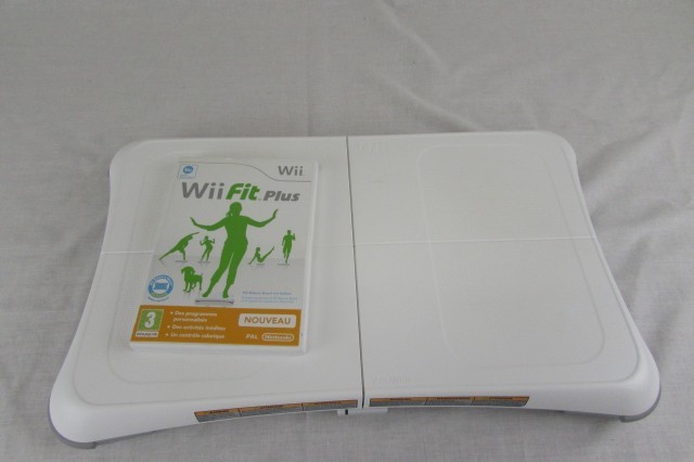 Wii balance board + wii fit plus