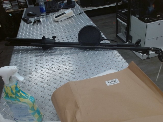 Trepied a microphone
