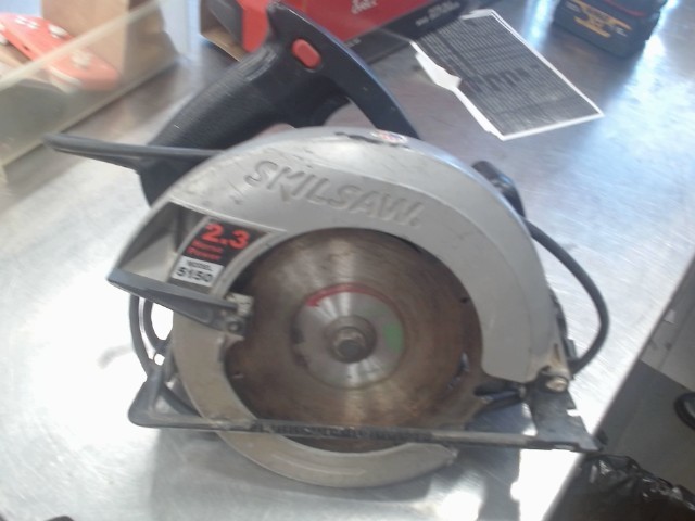 Scie circulaire elctrique 7 1/4'