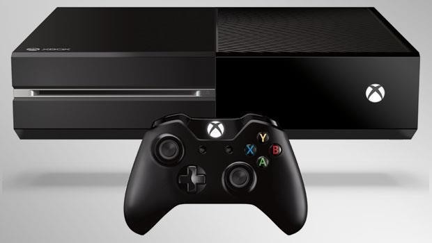 Xbox one 1th gebn + 2 manettes + acc