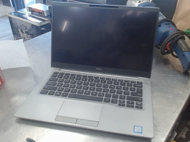 I7-8665u/16gram/256ssd+charger tactile