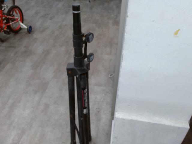 Tripod