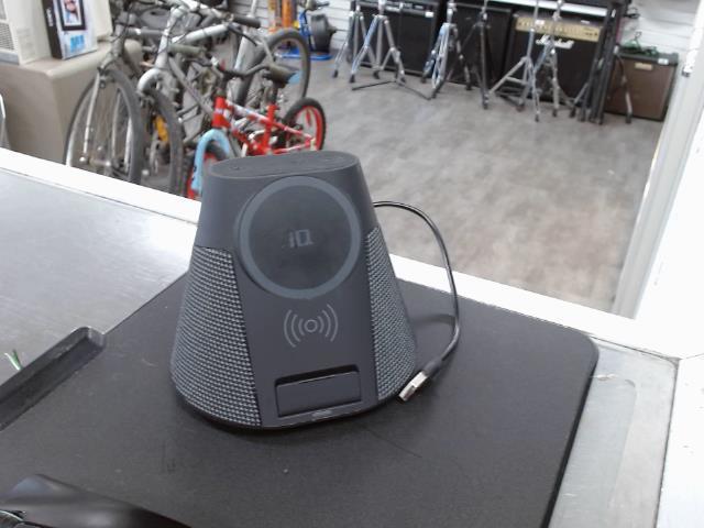 Speaker iq avec usbc cable