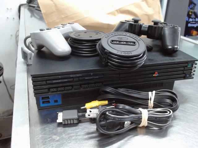 Console ps2 fat + 2 manettes + acc