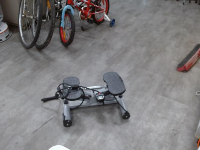 Equipment gym fitness pour jambes