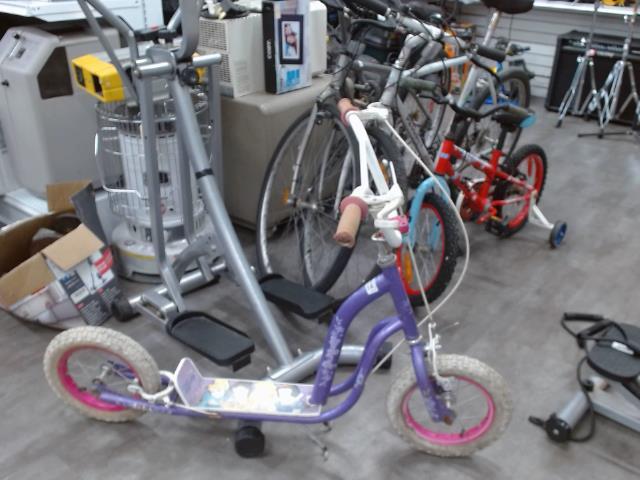 Trotinette pour enfant violet rose