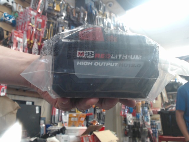 M18 batt 12 amp