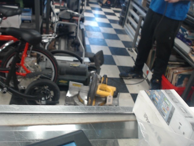 Miter saw 10p a fil