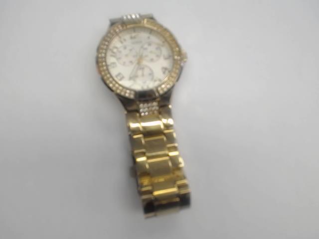 Montre pour femme guess