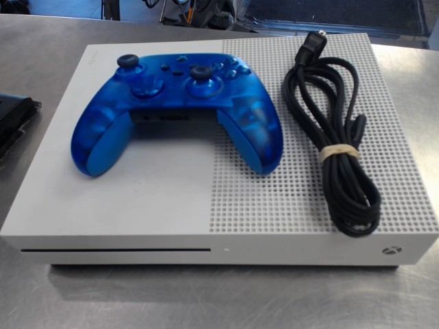 Xbox one s avec man sans fils