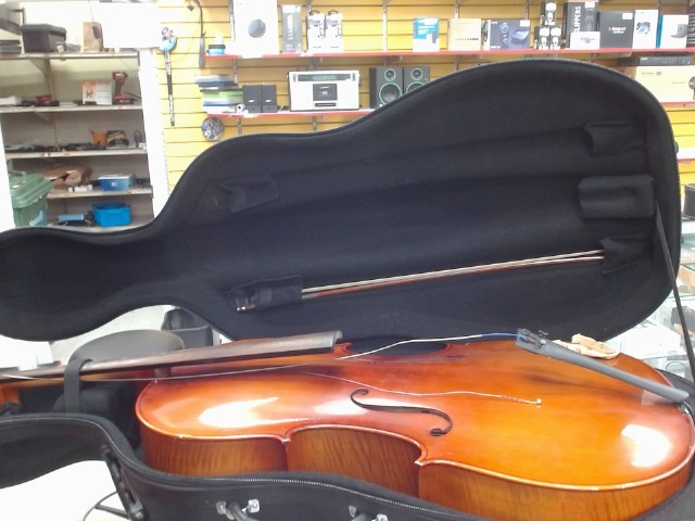 Violoncelle a reparer avec caisse