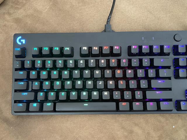 Logitech pro gaming keyboard