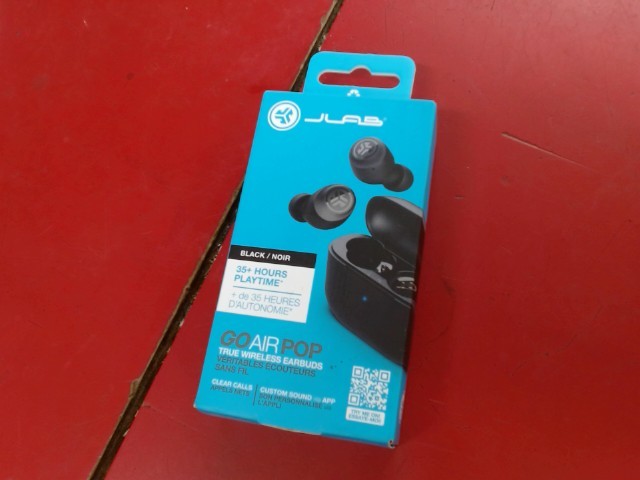 Paire ecouteurs earbuds en boite