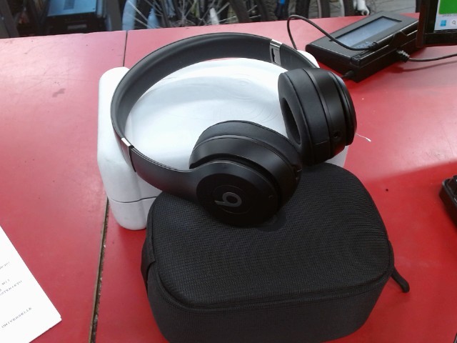 Ecouteur beat solo 4+etui+ch