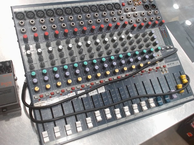 Console de son 12 entre ss on/off