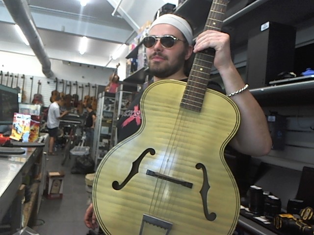Guitar violon jazz 1970