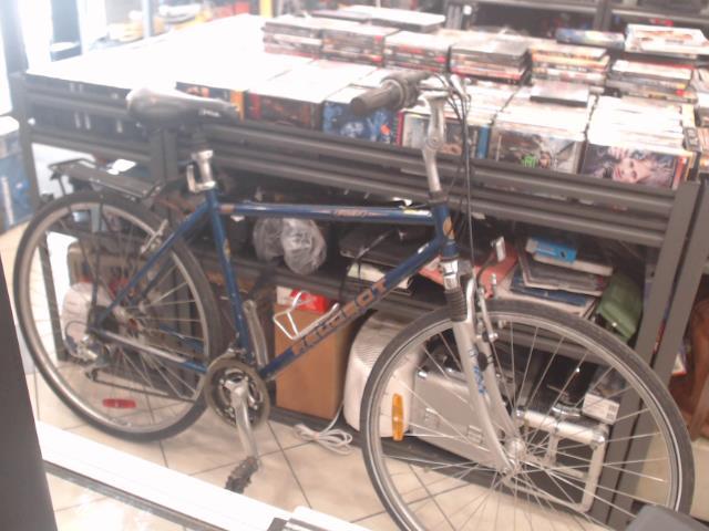 Velo bleu et orange