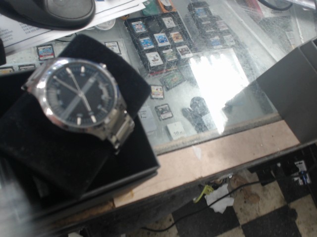 Montre stainless fond noir