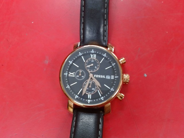 Montre fossil en cuir