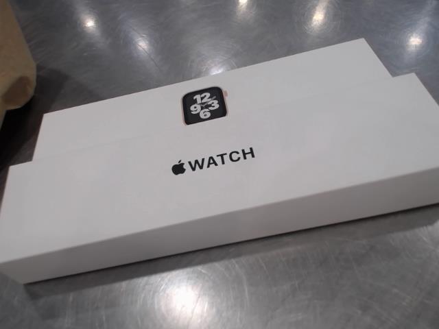 Apple watch se 40 mm rose lte+gps