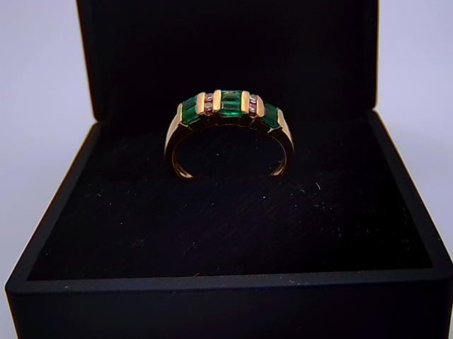 BAGUE EN OR 14KTAVEC DIAMANTS