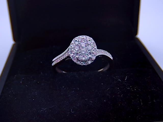 BAGUE EN OR 14KT AVEC DIAMANTS