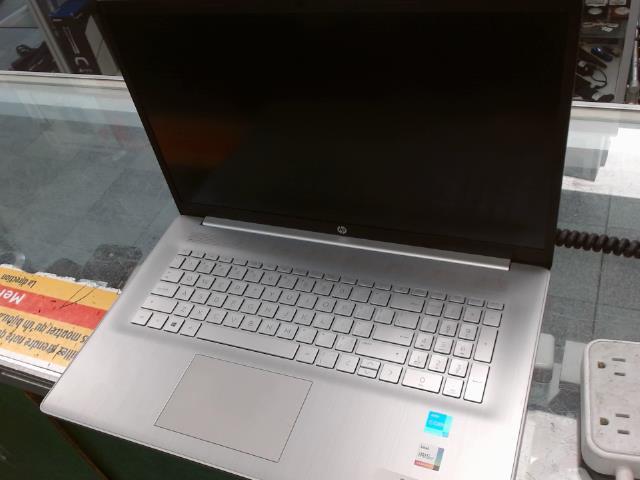 8cpu i5 11th/16gb ram/256ssd/1tb hdd/17i