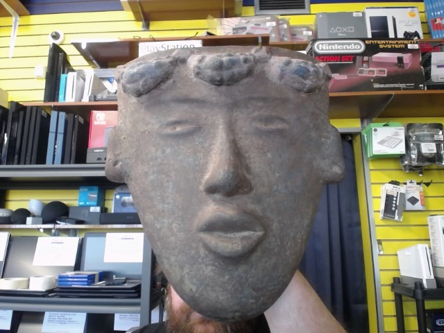 Masque en argile amerique du sud