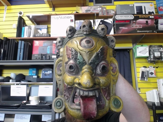 Masque en bois dieu de la mort