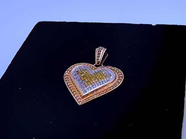 BRELOQUE EN OR 14KT AVEC DIAMANTS