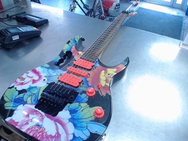 Guitare electrique ibanez floral