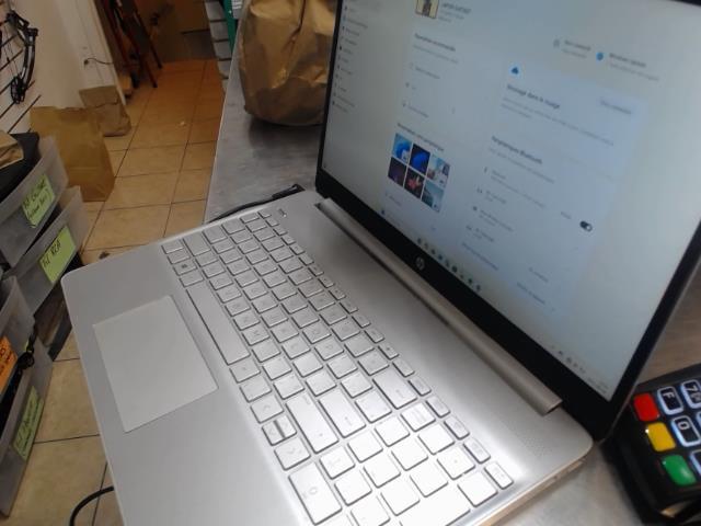 I3-1125g4 8gb ram 256 ssd windows 11