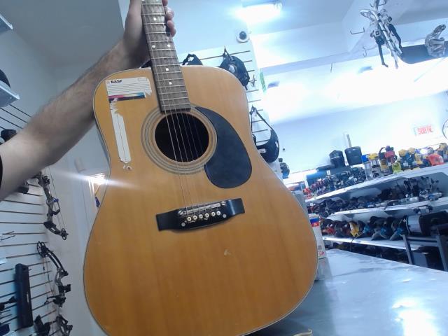 Guitare accoustique no marque