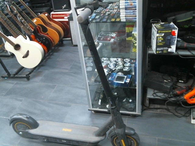 Scooter lectrique route ninebot