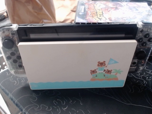 Nintendo switch crackd +dock/acc