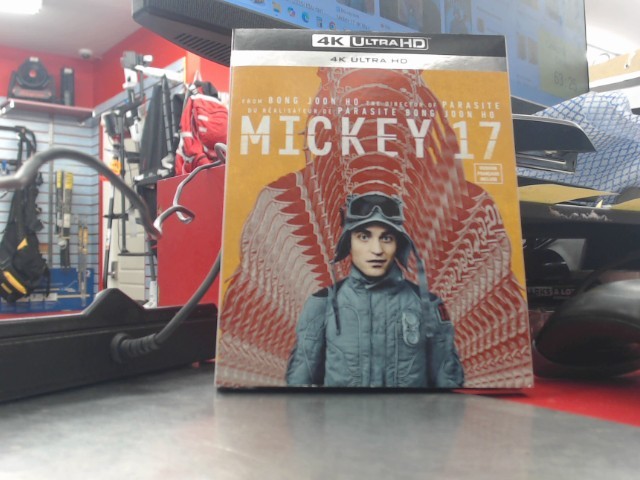 Mickey 17 neuf